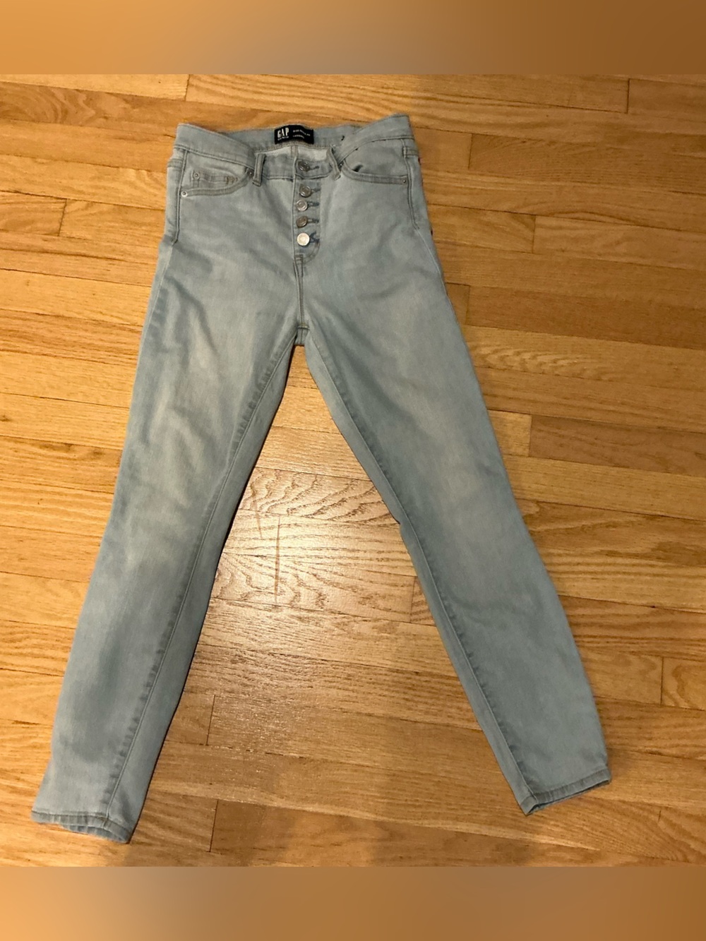 Gap light blue wash denim jeggings button fly